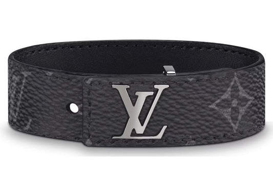 NoirLink “V-Luxe” Leather Bracelet 🖤