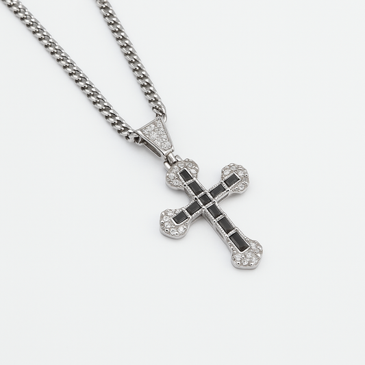 💎 Iced Cross Pendant – Noirlink Edition